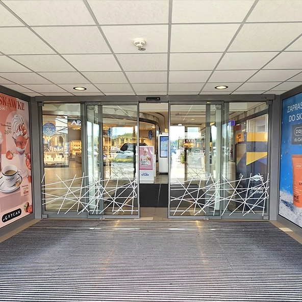 Zdjęcie przedstawia wejście do Galerii Solnej.