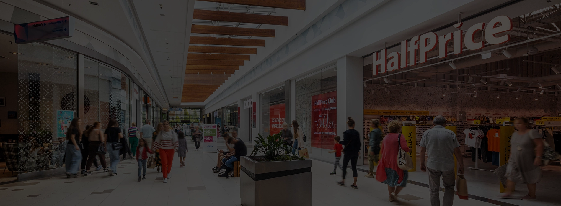 pasaż galerii solnej, najemca half price klienci